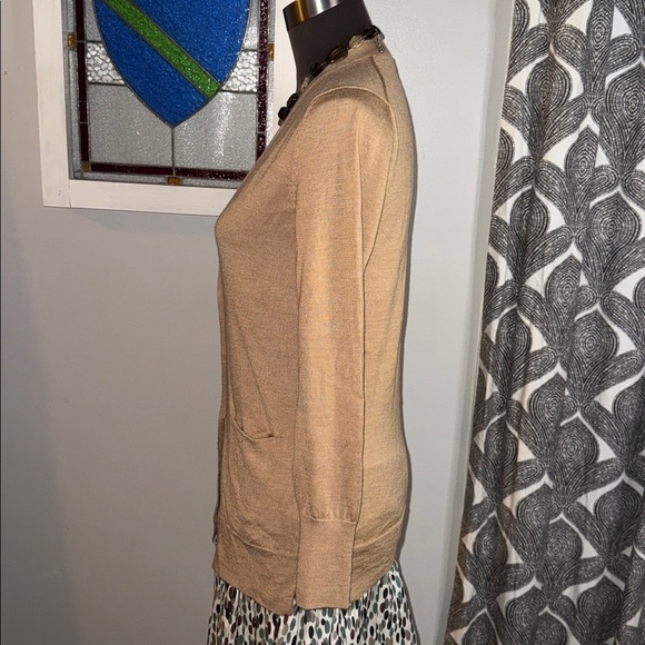 GAP Merino Wool Lightweight Button Up Cardigan Sweater SZ Small - Picture 4 of 9